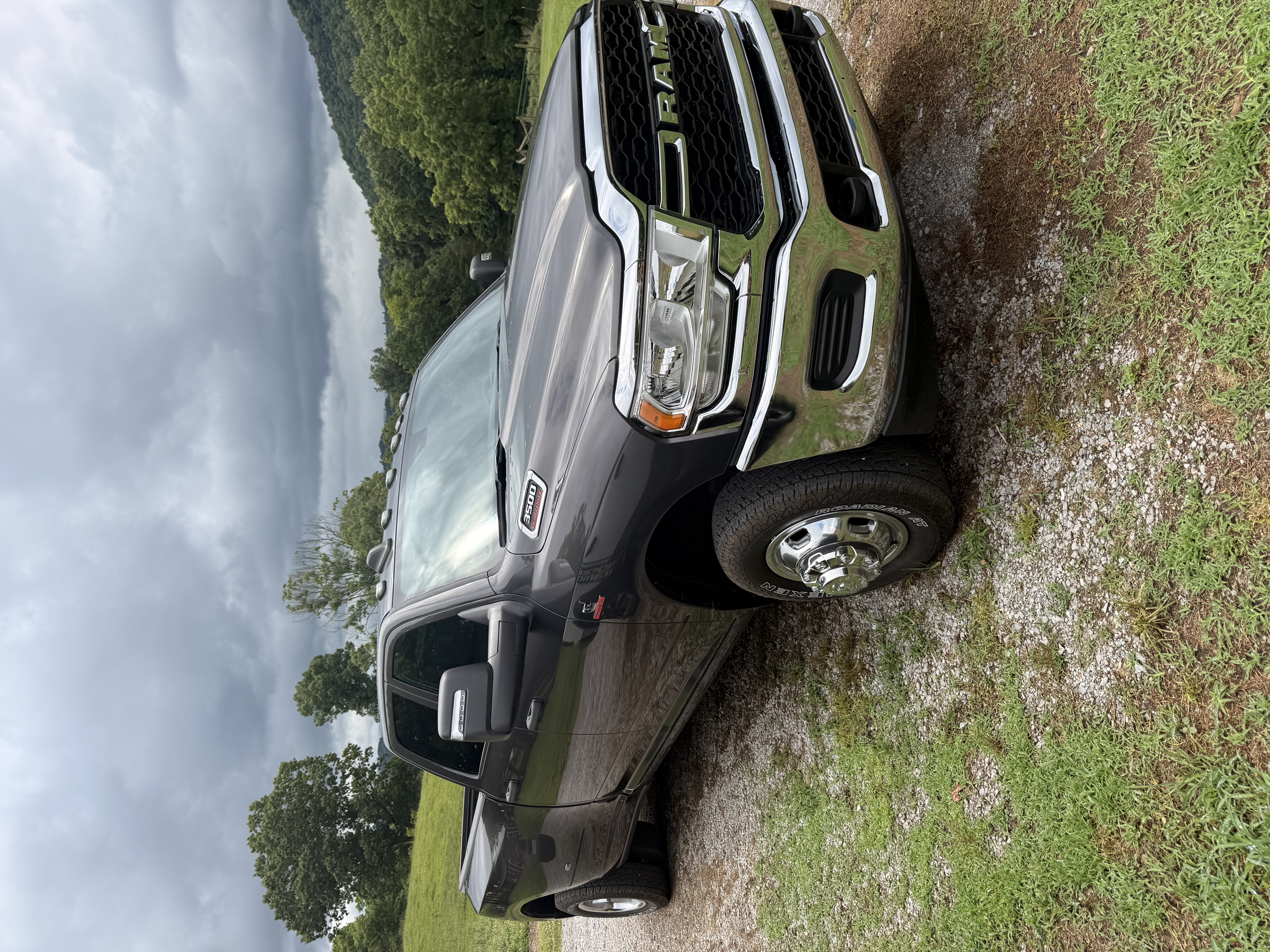 Used 2024 RAM 3500 Tradesman w/ Chrome Appearance Group AWD/4WD image 1