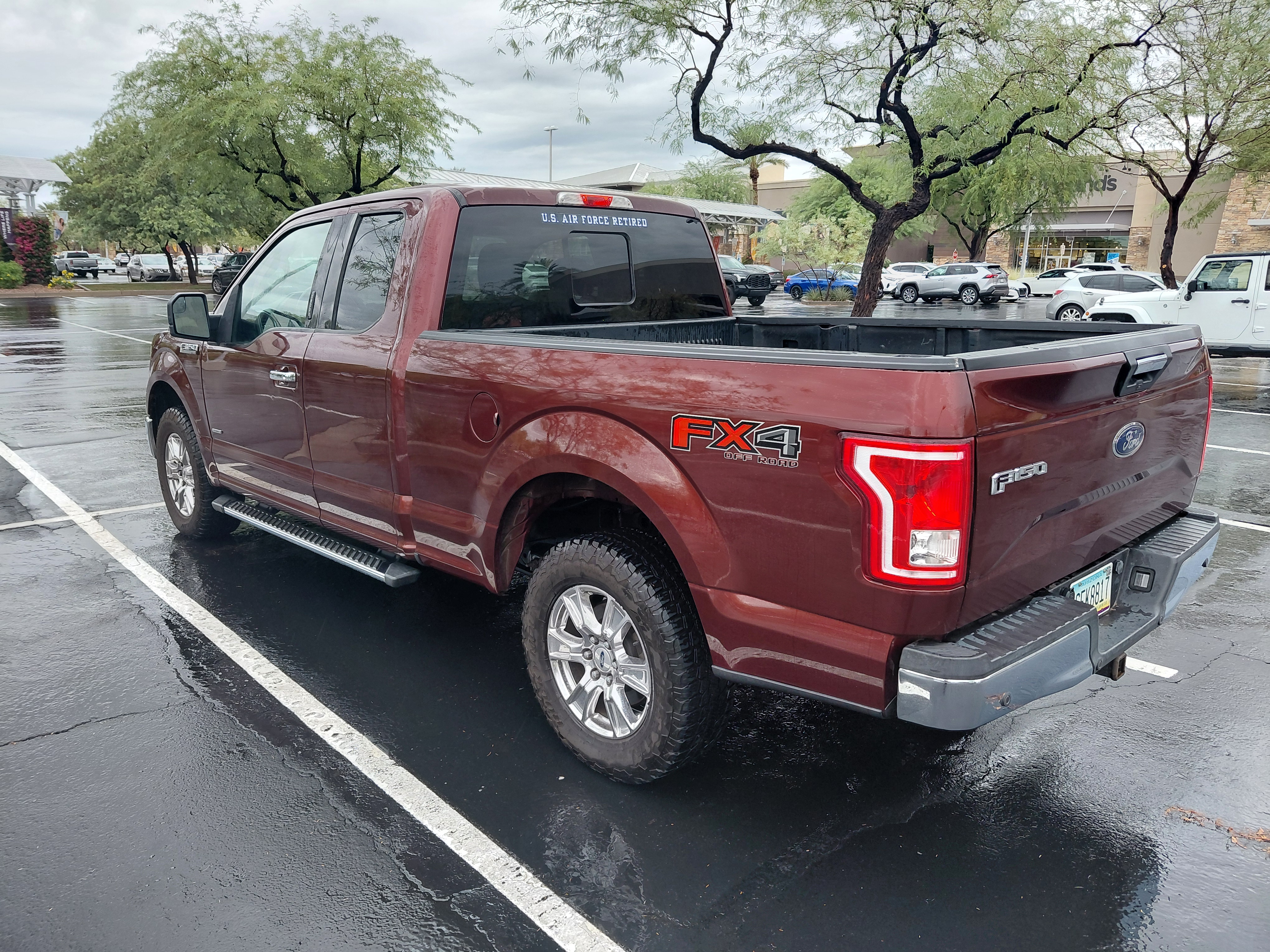 Used 2015 Ford F150 XLT w/ Equipment Group 302A Luxury AWD/4WD image 4