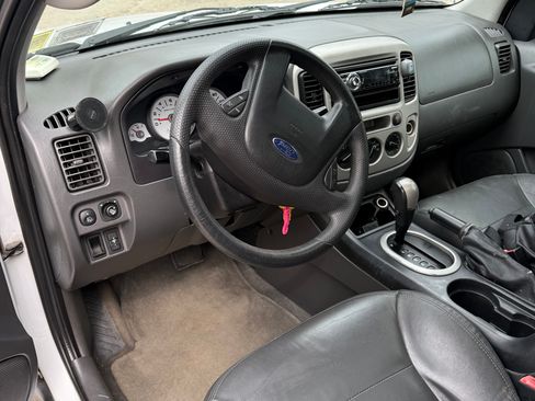 Used 2006 Ford Escape XLT AWD/4WD image 16