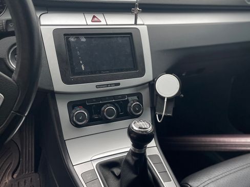 Used 2009 Volkswagen CC Sport image 4