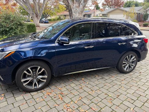 Used 2019 Acura MDX SH-AWD w/ Advance Package image 2