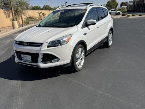 Used 2014 Ford Escape Titanium w/ Equipment Group 401A AWD/4WD image 6