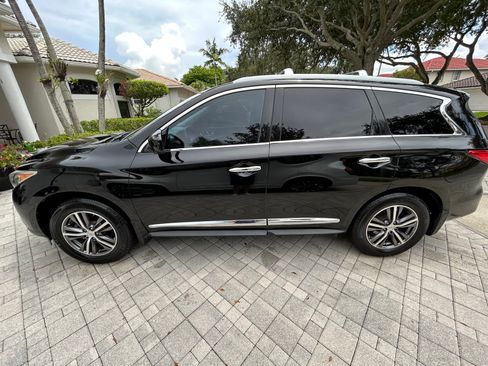 Used 2013 INFINITI JX35 FWD w/ Premium Pkg image 8