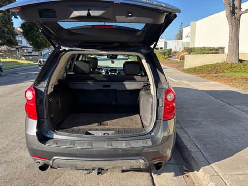 Used 2011 Chevrolet Equinox LTZ FWD image 4