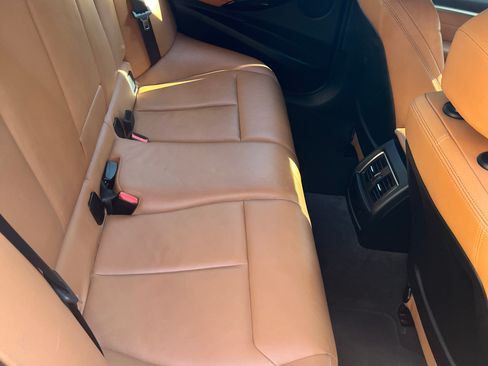 Used 2018 BMW 330i xDrive Sedan image 6