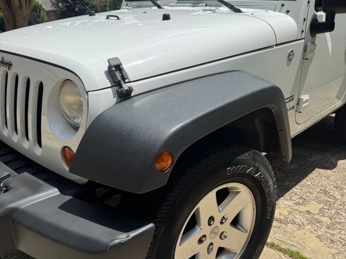 Used 2011 Jeep Wrangler Sport AWD/4WD image 5