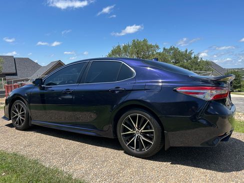Used 2022 Toyota Camry SE FWD image 8