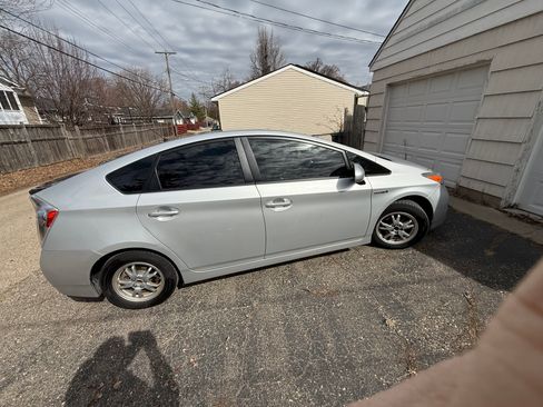 Used 2015 Toyota Prius Two image 6
