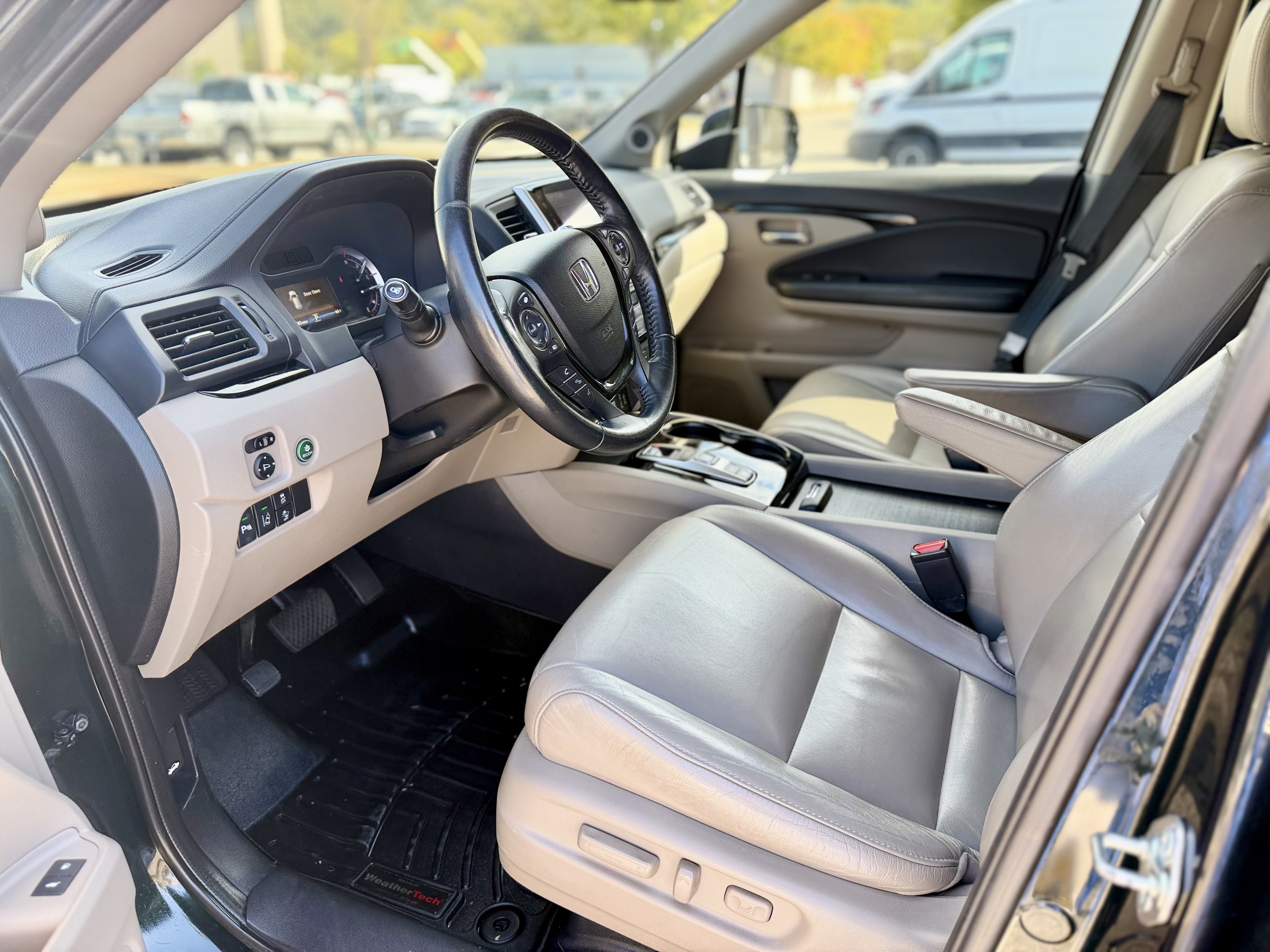 Used 2017 Honda Pilot Touring image 15