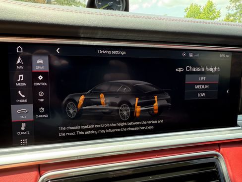 Used 2020 Porsche Panamera Turbo S image 11