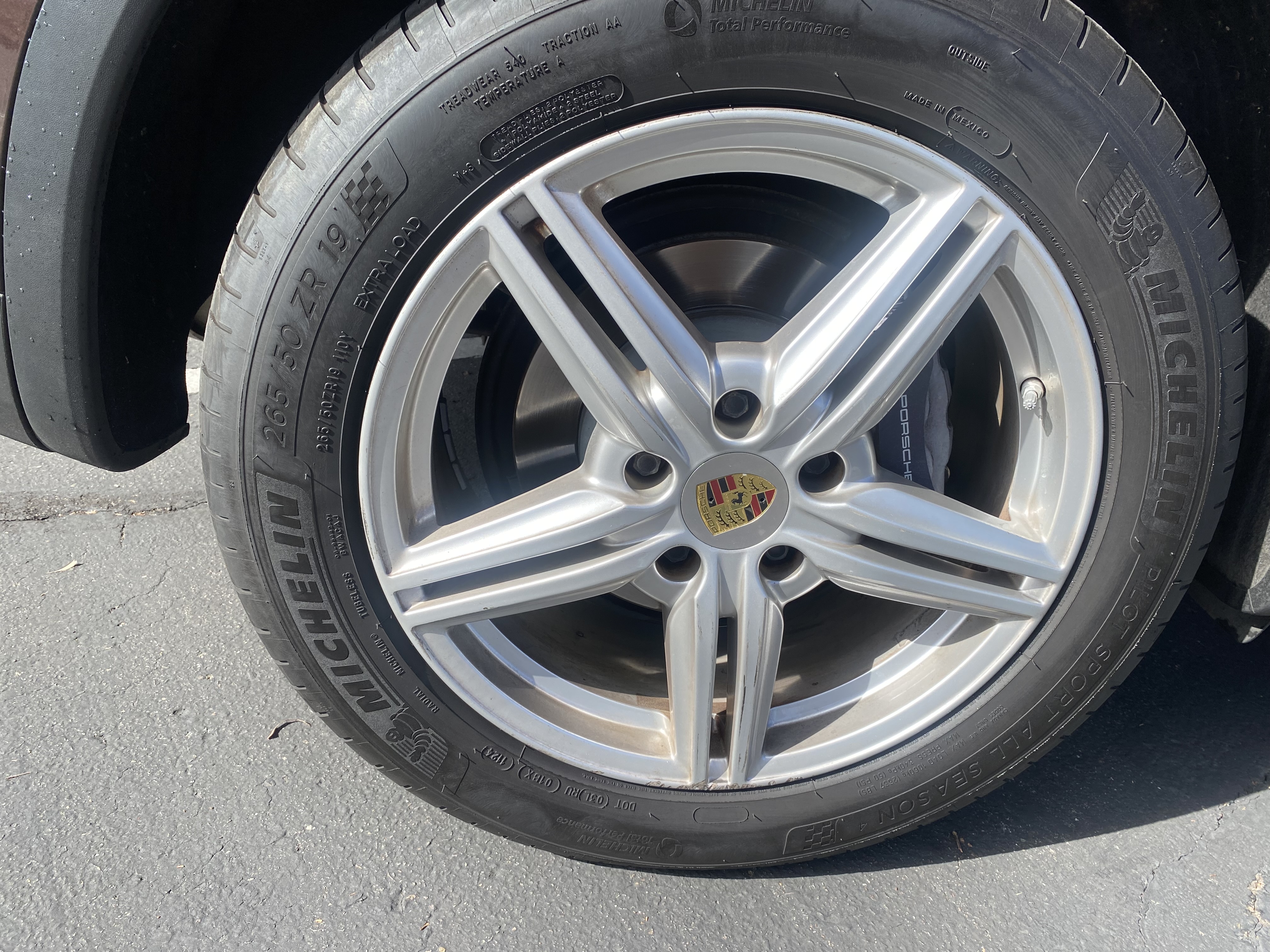 Used 2014 Porsche Cayenne AWD/4WD image 25