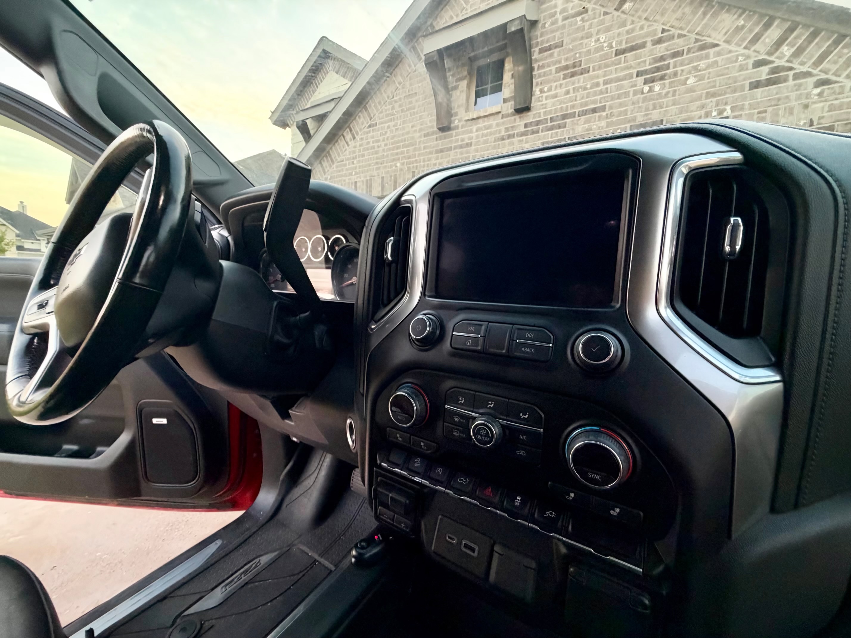 Used 2019 Chevrolet Silverado 1500 LT Trail Boss AWD/4WD image 10