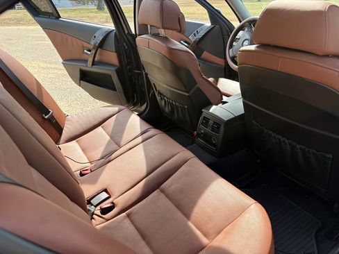 Used 2004 BMW 545i Sedan RWD image 11