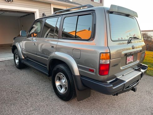Used 1997 Toyota Land Cruiser image 32