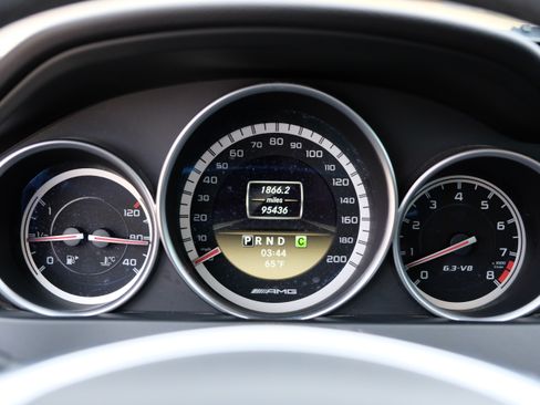 Used 2012 Mercedes-Benz C 63 AMG Coupe image 22