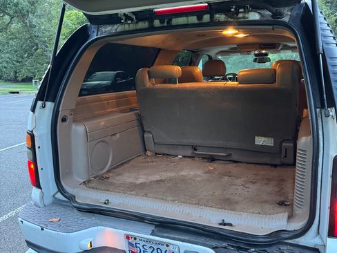 Used 2005 GMC Yukon XL Denali AWD/4WD image 18