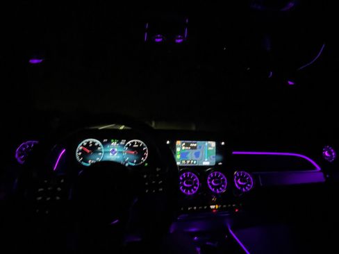 Used 2020 Mercedes-Benz GLB 250 image 13