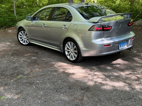 Used 2009 Mitsubishi Lancer GTS FWD image 2