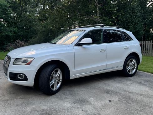 Used 2015 Audi Q5 2.0T Premium Plus w/ Technology Package AWD/4WD image 11