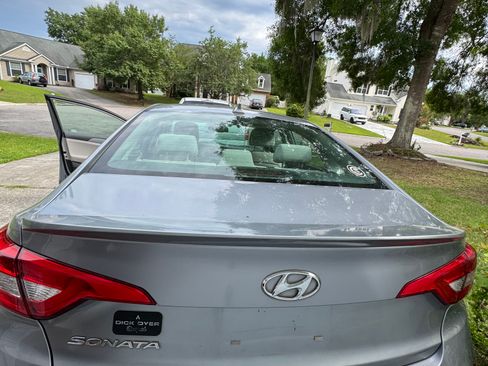 Used 2017 Hyundai Sonata SE FWD image 16