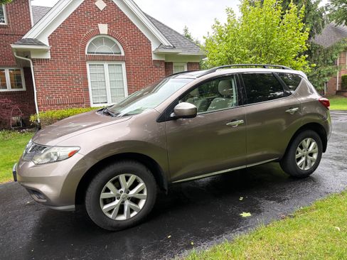 Used 2011 Nissan Murano SV AWD/4WD image 1