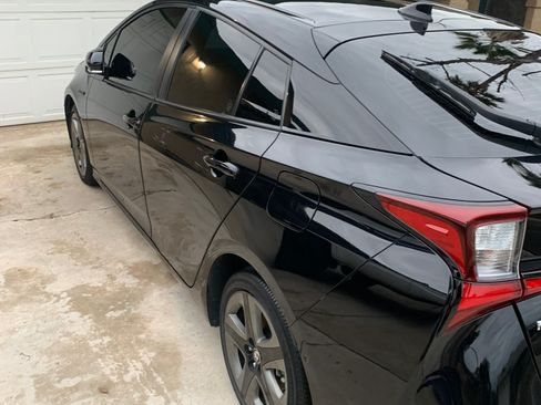 Used 2019 Toyota Prius XLE image 11