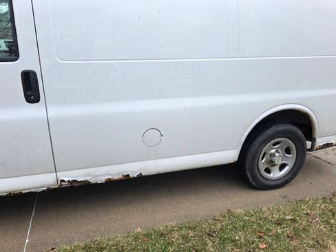 Used 2007 Chevrolet Express 1500 Van 3D image 5