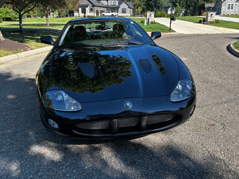 Used 2003 Jaguar XK8 Coupe RWD image 12