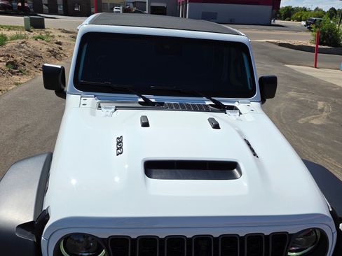 Used 2026 Jeep Wrangler Unlimited Rubicon 392 w/ Quick Order Package 27X Moab AWD/4WD image 12