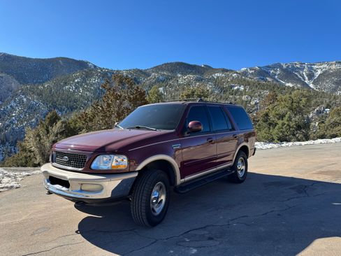 Used 1998 Ford Expedition Sport Utility 4D image 8