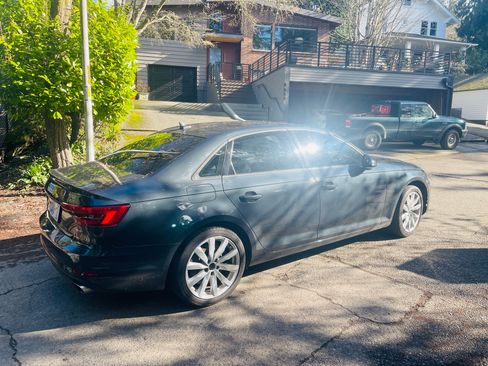 Used 2017 Audi A4 2.0T Premium w/ Convenience Package image 4