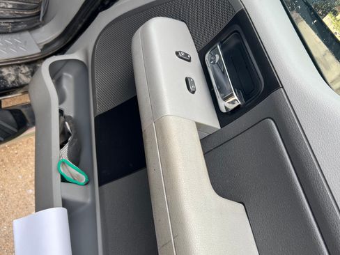 Used 2008 Ford F150 XLT image 16