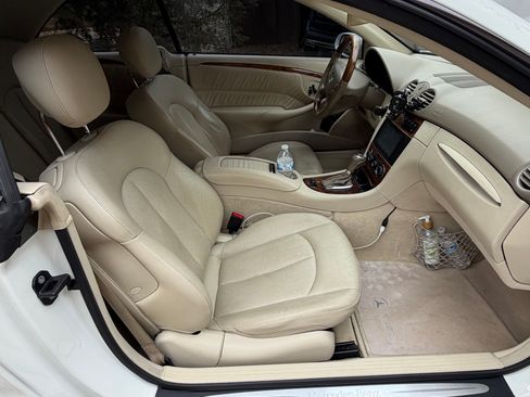 Used 2006 Mercedes-Benz CLK 350 Cabriolet image 4