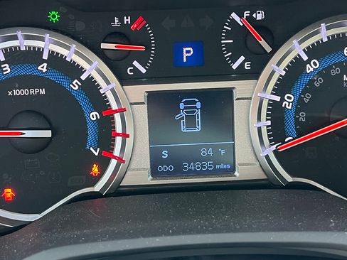 Used 2019 Toyota 4Runner SR5 Premium image 1