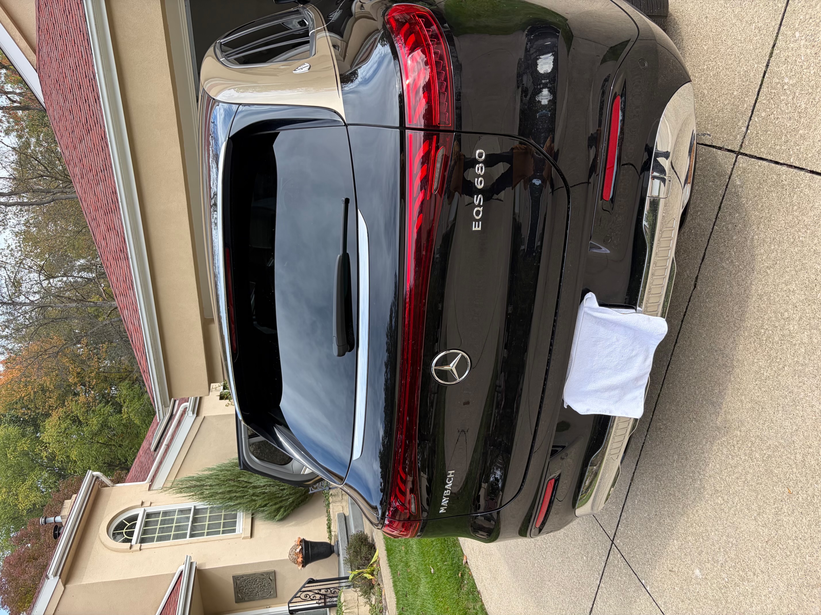 Used 2024 Mercedes-Benz Maybach EQS 680 4MATIC image 8