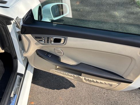 Used 2017 Mercedes-Benz SLC 300 image 16
