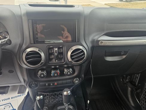 Used 2016 Jeep Wrangler Unlimited Sport w/ Quick Order Package 24S image 13