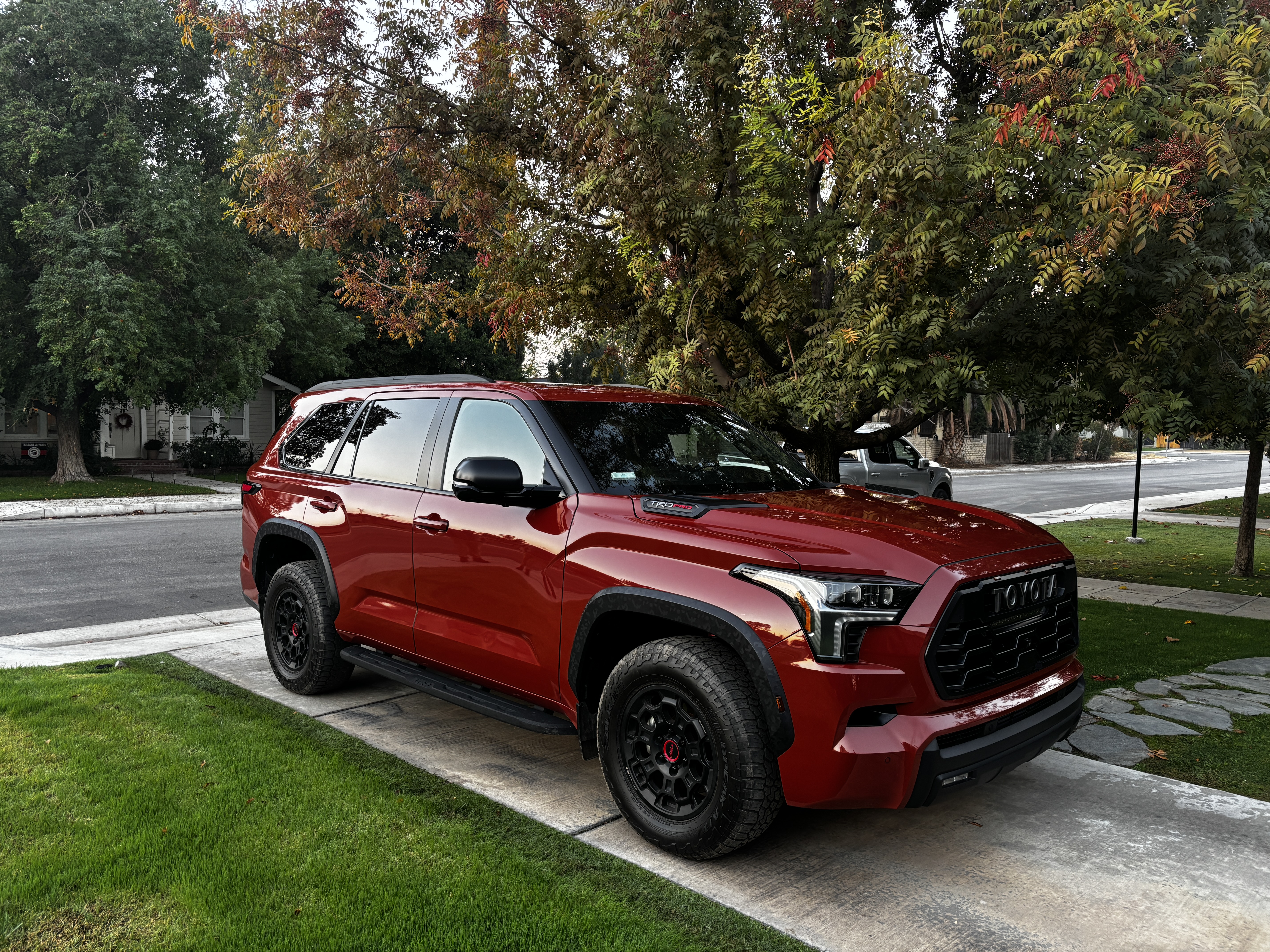 Used 2024 Toyota Sequoia TRD Pro AWD/4WD image 6