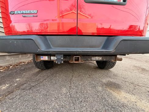 Used 2013 Chevrolet Express 1500 LS image 17