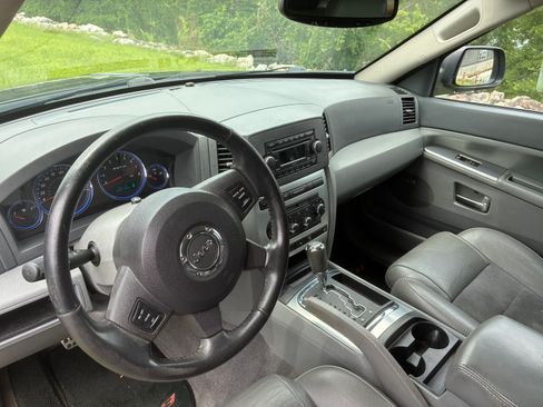 Used 2007 Jeep Grand Cherokee SRT8 w/ SRT Option Group I image 15