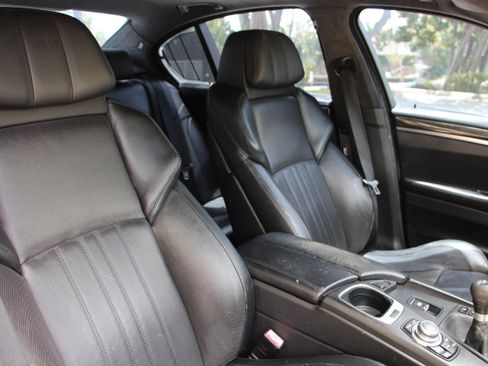 Used 2013 BMW M5 RWD image 18
