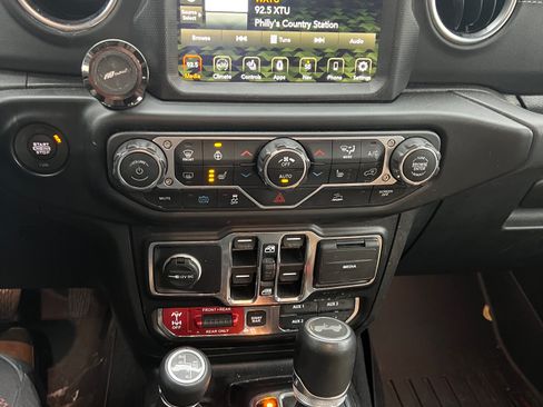 Used 2021 Jeep Wrangler Unlimited Rubicon 4xe w/ Steel Bumper Group image 5