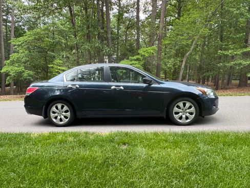 Used 2010 Honda Accord EX-L image 5