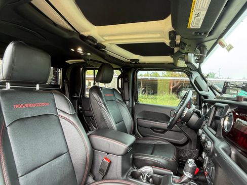 Used 2022 Jeep Gladiator Rubicon w/ LED Lighting Group image 27