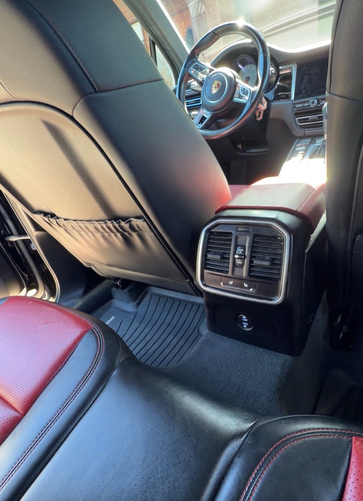 Used 2021 Porsche Macan S AWD/4WD image 4