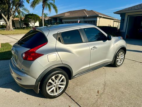 Used 2013 Nissan Juke SV w/ Interior Illumination Pkg image 2