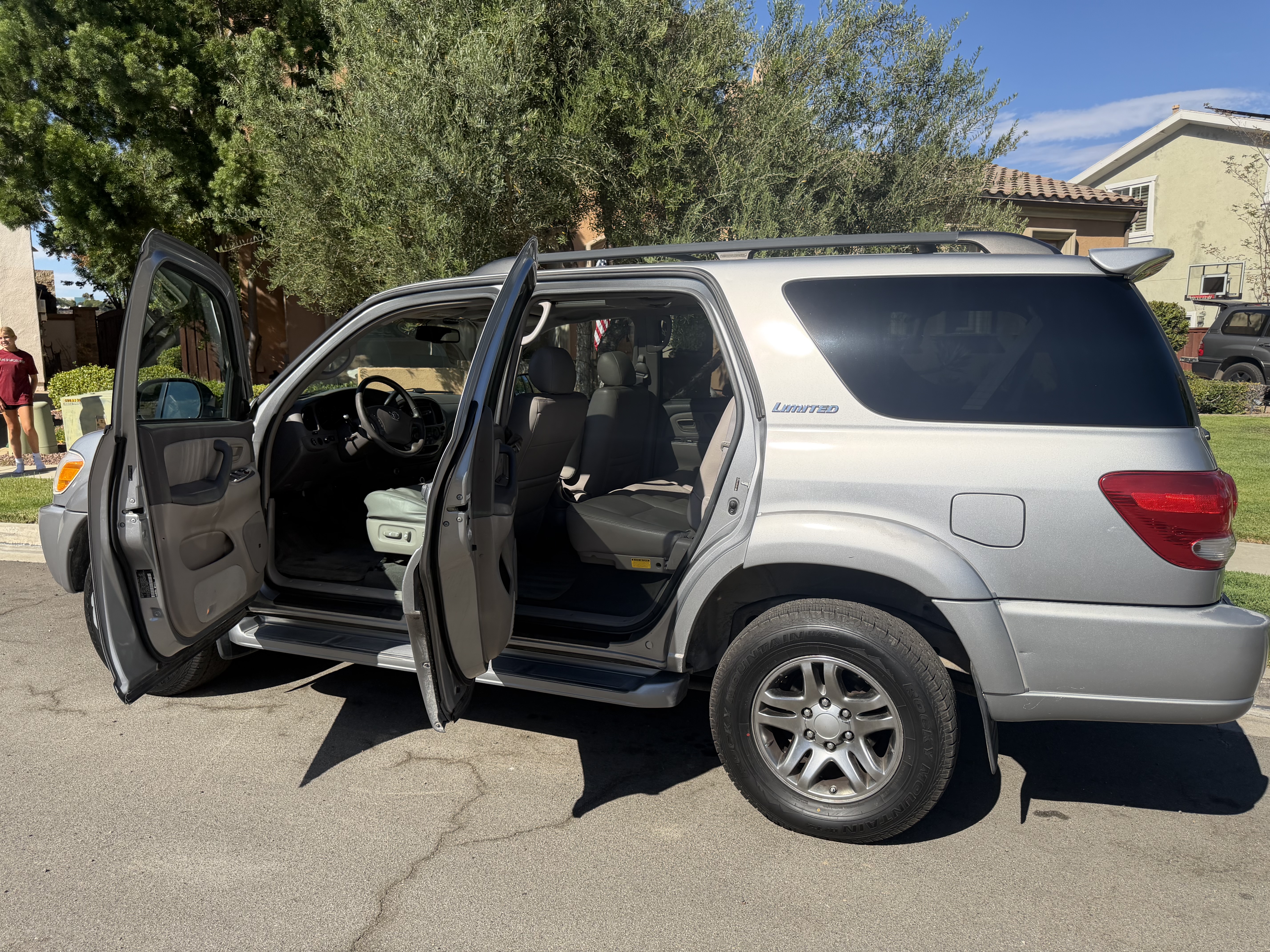Used 2007 Toyota Sequoia Limited AWD/4WD image 5