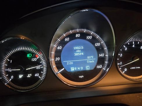 Used 2010 Mercedes-Benz C 300 Sedan image 6