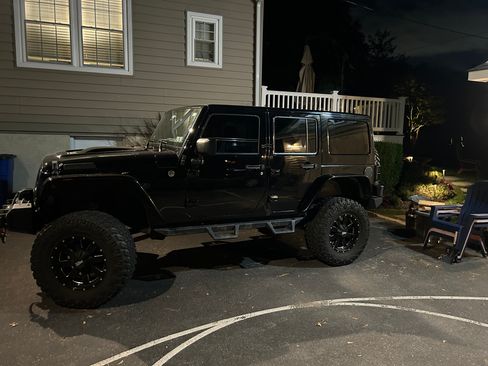 Used 2014 Jeep Wrangler Unlimited Sport AWD/4WD image 10