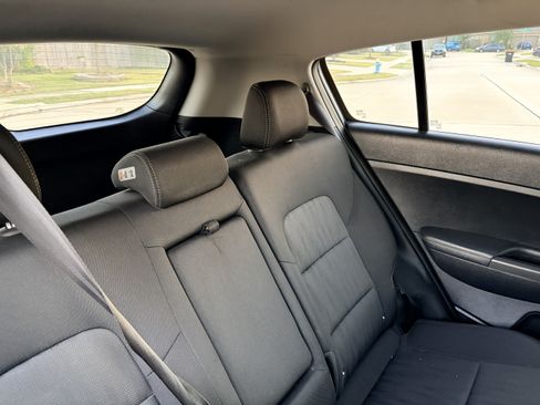 Used 2017 Kia Sportage LX image 10